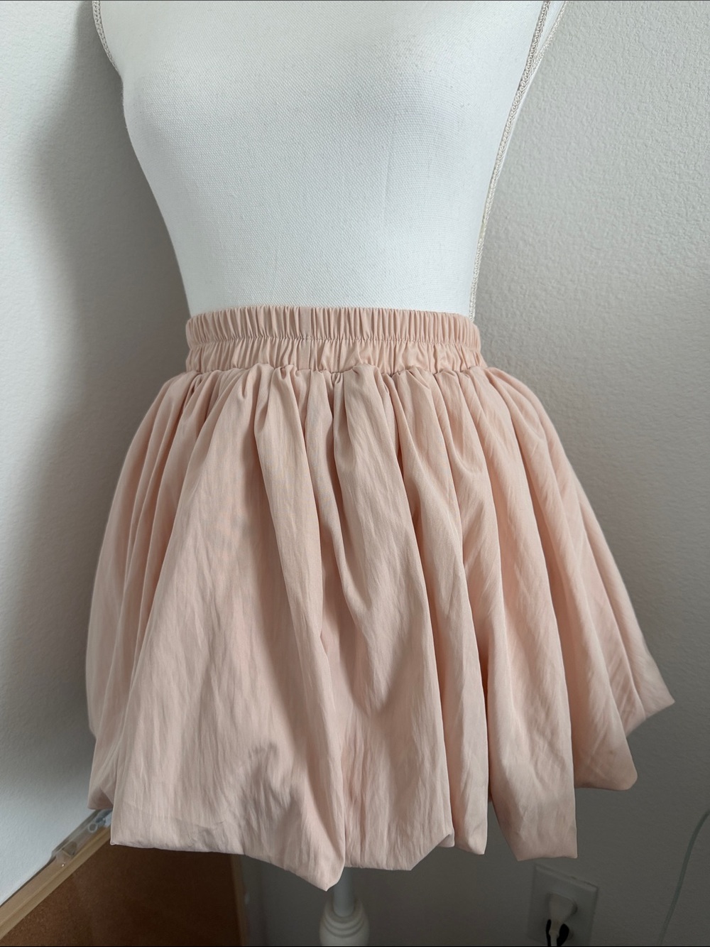 Ladies Elastic Waist Blush Pink Mini Skirt